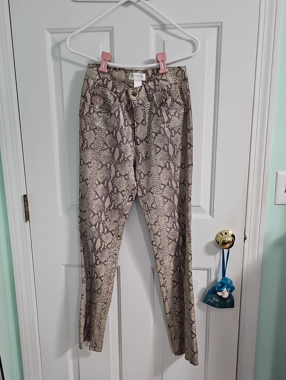 LEATHER PANTS 100% LEATHER SIZE 4 PETITE HUGO BASCATI COLLECTION
